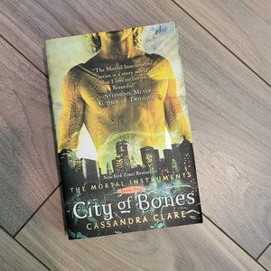 City Of Bones by Cassandra Clare